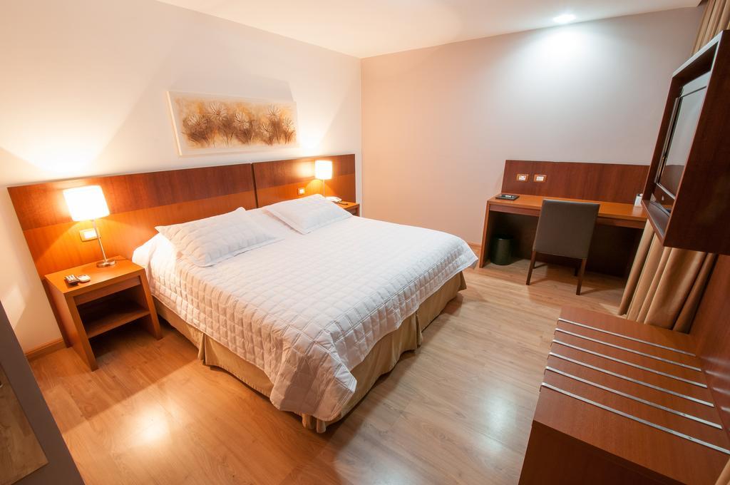 Jacques Georges Tower Hotel Пелотас Екстериор снимка