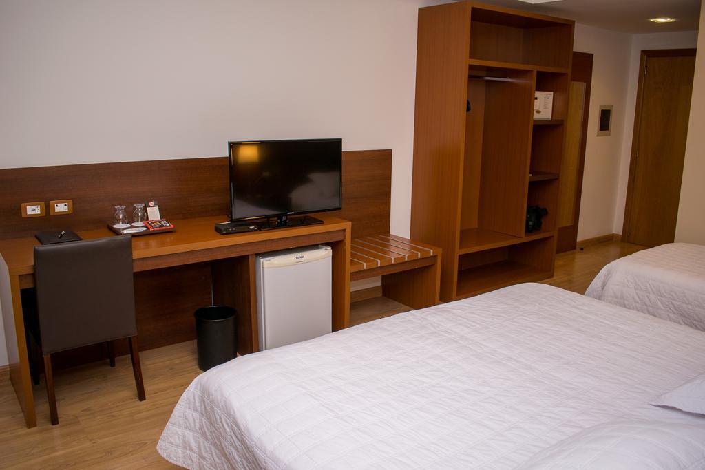 Jacques Georges Tower Hotel Пелотас Екстериор снимка