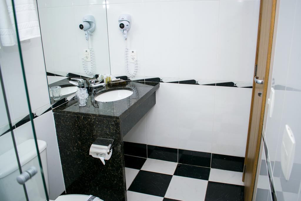Jacques Georges Tower Hotel Пелотас Екстериор снимка