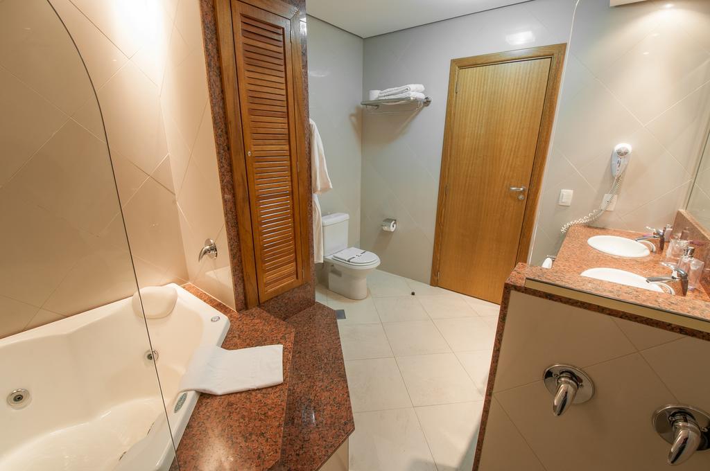 Jacques Georges Tower Hotel Пелотас Екстериор снимка
