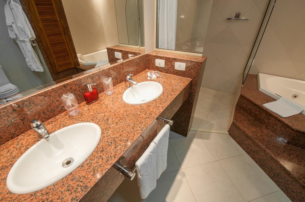 Jacques Georges Tower Hotel Пелотас Екстериор снимка